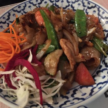King and I - Pad kee mao - Thai Near Me - Nyack, New York