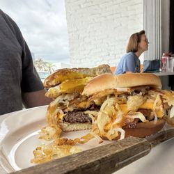 Amy's French Bakery & Bistro - Amys Breakfast Burger
