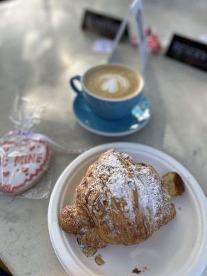 Ellie's Table by null