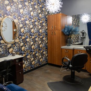 CMC Designs - Private salon suite; located in Sola Salon Studios. Perfect for all your hair needs. Services from Gray Hair Blending to Dimensional colors - Hair Stylists Near Me - Rapid City, South Dakota