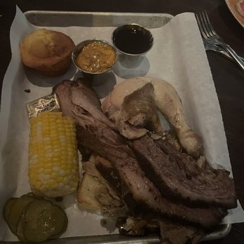 Handsome Hog - Combo 5 meat with brisket, smoked chicken, and pulled pork - Southern Near Me - St Paul, Minnesota Handsome Hog - Combo 5 meat with brisket, smoked chicken, and pulled pork - Southern Near Me - St Paul, Minnesota