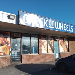 Greek On Wheels - Front of the restaurant