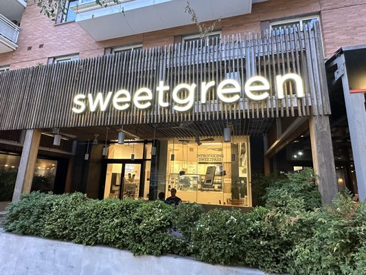 sweetgreen by null
