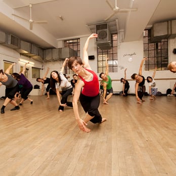 Pineapple - Dance Schools Near Me - London, XGL