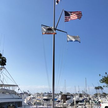 Galley Cafe - Vista del restaurante - Breakfast & Brunch Near Me - Newport Beach, California Galley Cafe - Vista del restaurante - Breakfast & Brunch Near Me - Newport Beach, California