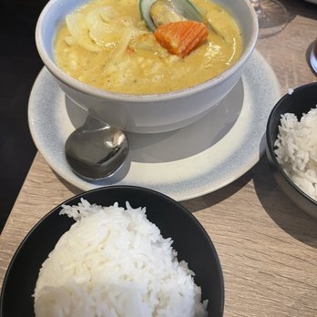 White Elephant - Seafood yellow curry - Thai Near Me - San Diego, California White Elephant - Seafood yellow curry - Thai Near Me - San Diego, California