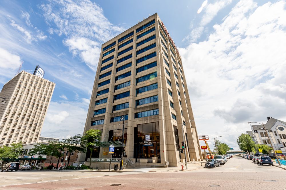 3L Living - Milwaukee - property management company in Milwaukee, WI