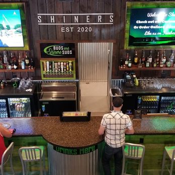 Shiners - Easy access, clean, welcoming bar - Salad Near Me - Jenkins, Minnesota