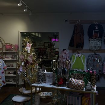 Boutique Bella Bella - Women's Clothing Near Me - Port Aransas, Texas Boutique Bella Bella - Women's Clothing Near Me - Port Aransas, Texas