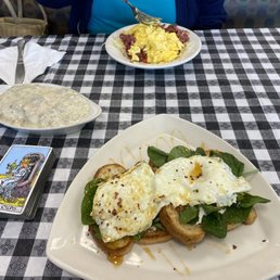 Had The GOAT, toast, whipped goat cheese, spinach, avocado, egg, spicy honey & chili flakes. Simply fresh, delicious & filling. Had The GOAT, toast, whipped goat cheese, spinach, avocado, egg, spicy honey & chili flakes. Simply fresh, delicious & filling.