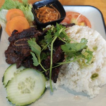 Com Ga Ninh Kieu - Grilled Beef ribs. - Vietnamese Near Me - Hollywood, Florida Com Ga Ninh Kieu - Grilled Beef ribs. - Vietnamese Near Me - Hollywood, Florida