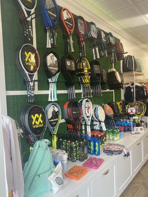 40 Love Lifestyle by null