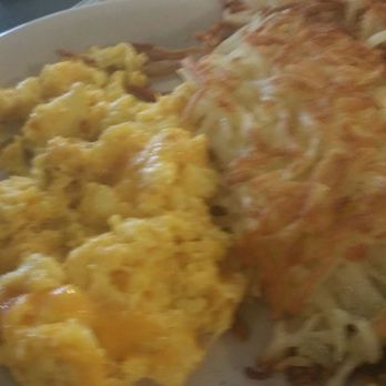 Metro Diner - Cheesy eggs and hash browns - American Near Me - Fredericksburg, Virginia Metro Diner - Cheesy eggs and hash browns - American Near Me - Fredericksburg, Virginia