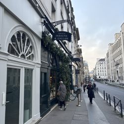 Debauve et Gallais - Exterior