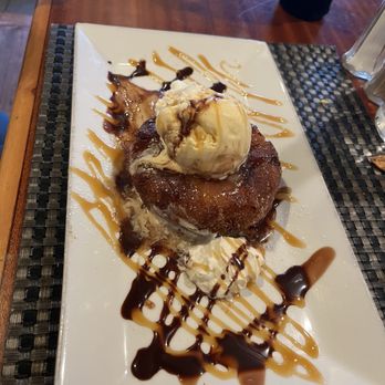 Flanagan's Pub - Giant Warm Cinnamon Bun - New American Near Me - Lake Ronkonkoma, New York Flanagan's Pub - Giant Warm Cinnamon Bun - New American Near Me - Lake Ronkonkoma, New York