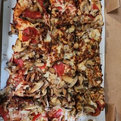 Applegate Inn - Square deep dish pepperoni sausage onion and wait for it....DOUBLE fricken mushrooms! Best I've had in a very long time.