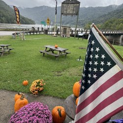 GRILLBILLIES - Gauley Bridge West Virginia