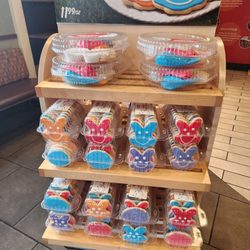 Eat'n Park - Cute bunny cookies and decorate at home cookie kits!