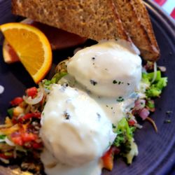 Little Rooster Cafe - Veggie hash and poached eggs