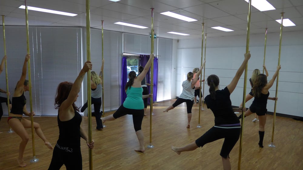 DIAMOND DANCE Updated April 2024 200 Winton Rd, Joondalup Western