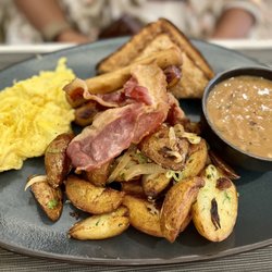 Eclipse Restaurant - Québecoise