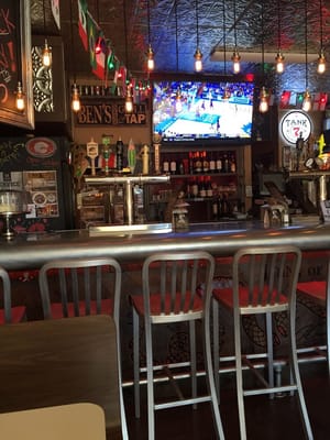 Ben's Neighborhood Grill & Tap by null