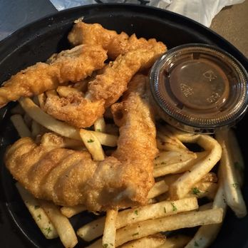 Rusty Bucket Restaurant and Tavern - Chicken Fingers - American Near Me - Westerville, Ohio Rusty Bucket Restaurant and Tavern - Chicken Fingers - American Near Me - Westerville, Ohio