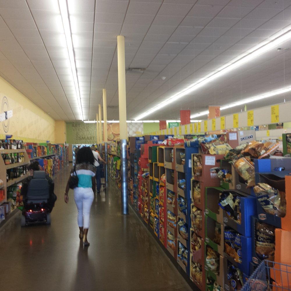 ALDI - Inside entrance - Grocery Near Me - Euless, Texas ALDI - Inside entrance - Grocery Near Me - Euless, Texas
