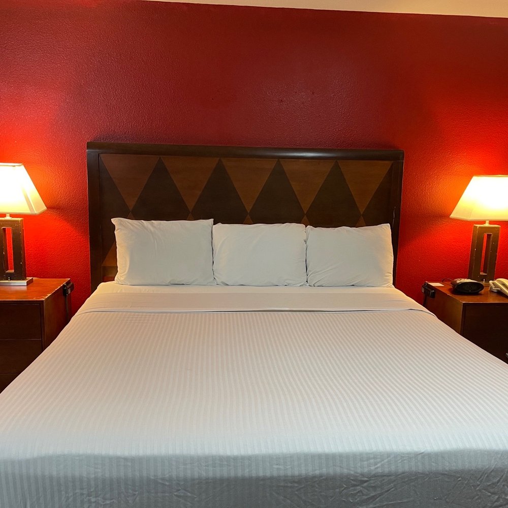 Rodeway Inn & Suites - King Beds - Hotels Near Me - Hemphill, Texas Rodeway Inn & Suites - King Beds - Hotels Near Me - Hemphill, Texas