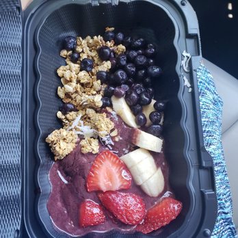 Broken Yolk Cafe - American Near Me - Temecula, California