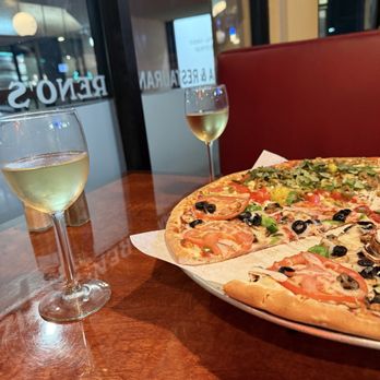 Reno's Pizzeria & Restaurant - Pinot Grigio - Pizza Near Me - Studio City, California Reno's Pizzeria & Restaurant - Pinot Grigio - Pizza Near Me - Studio City, California