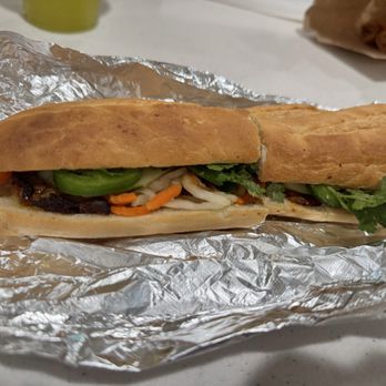Aloha Pho And Sugarcane Juices - Spicy Lemon grass Banh mi - Juice Bars & Smoothies Near Me - Honolulu, Hawaii