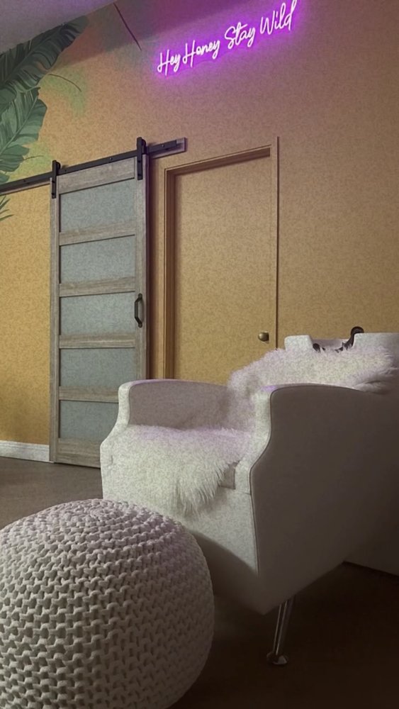 HONEY WILD BEAUTY Updated October 2024 10 Photos 355 Hukilike St