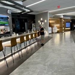 American Airlines - Admirals Club