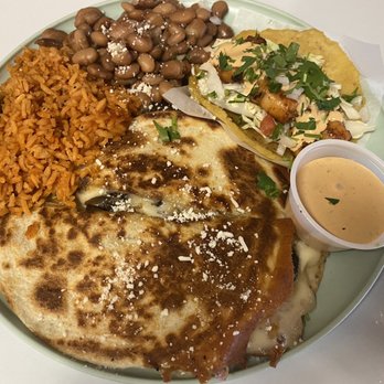 Invicto - Mushroom quesadilla and shrimp taco - Tacos Near Me - Vernon Hills, Illinois Invicto - Mushroom quesadilla and shrimp taco - Tacos Near Me - Vernon Hills, Illinois