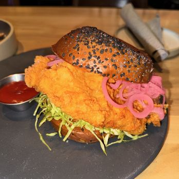 Roger Bar & Restaurant - Fried Chicken Sandwich - New American Near Me - Mountain View, California