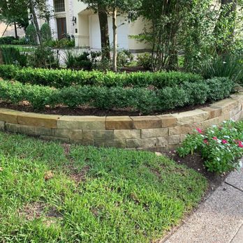 Longoria Landscaping - Garden Installation - Lawn Services Near Me - Conroe, Texas