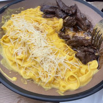 Pisco Express - Lomo con pasta - Peruvian Near Me - Orlando, Florida Pisco Express - Lomo con pasta - Peruvian Near Me - Orlando, Florida