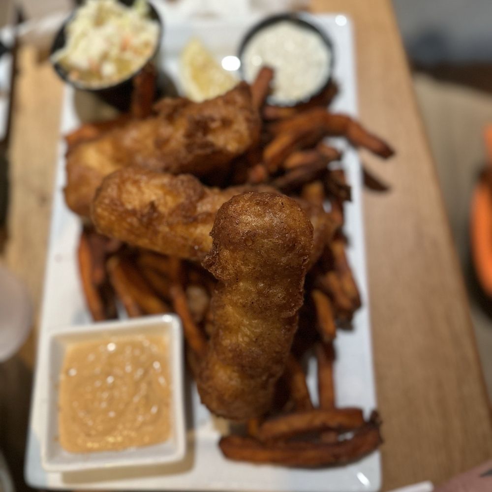 Castaway's Seafood Grille - fish & chips (sweet potato) - Seafood Near Me - Long Beach, Washington