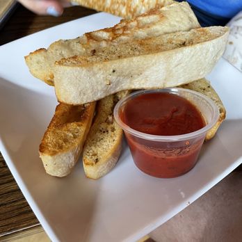 Ivywild Kitchen - Garlic bread - American Near Me - Colorado Springs, Colorado