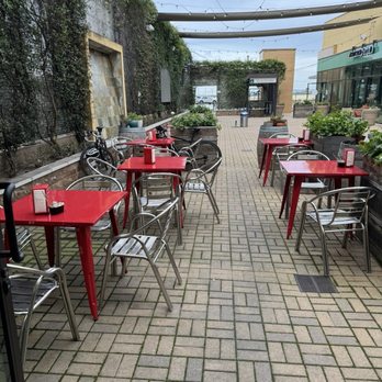 Adore Dessert Cafe - Outdoor patio - Desserts Near Me - Redondo Beach, California Adore Dessert Cafe - Outdoor patio - Desserts Near Me - Redondo Beach, California