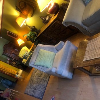 Nature's Moon Thai Spa - Waiting area - Massage Near Me - Burbank, California