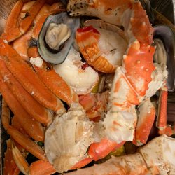 Crab & Claw Seafood - SP10 crab and claw combo platter