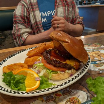 Black Bear Diner Independence - Mmm Western Burger - Diners Near Me - Independence, Missouri