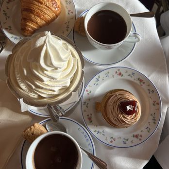 Carette - Patisserie/Cake Shop Near Me - Paris, 75 Carette - Patisserie/Cake Shop Near Me - Paris, 75