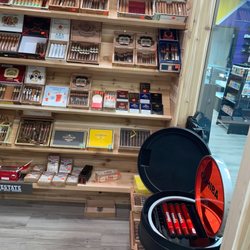 Brooklyn Smokes - Walk in humidor