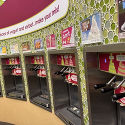 Menchie's Frozen Yogurt