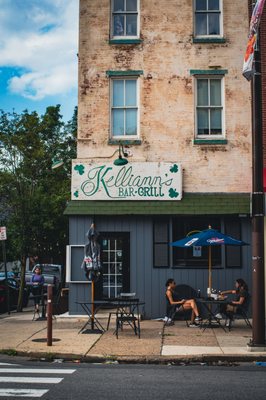 Kelliann’s Bar & Grill by null