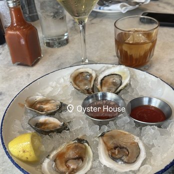 Oyster House - Food - Seafood Near Me - Philadelphia, Pennsylvania Oyster House - Food - Seafood Near Me - Philadelphia, Pennsylvania