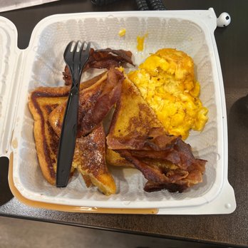 EllaRay's Cafe - French Toast Platter - Soul Food Near Me - Forestville, Maryland